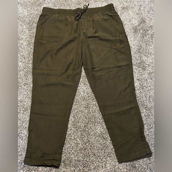 Maurices Women’s Dark Olive Green Trousers - Picture 4 of 7